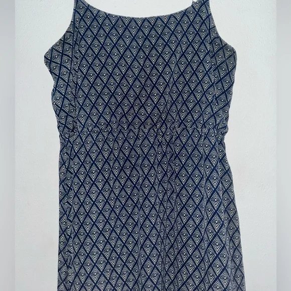 Full length layered dress. Cute everyday wear. - Picture 4 of 4